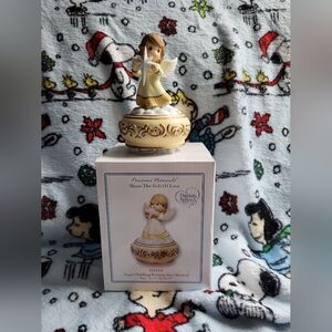 Precious Moments - ANGEL HOLDING NATIVITY STAR MUSICAL Heavenly Angel